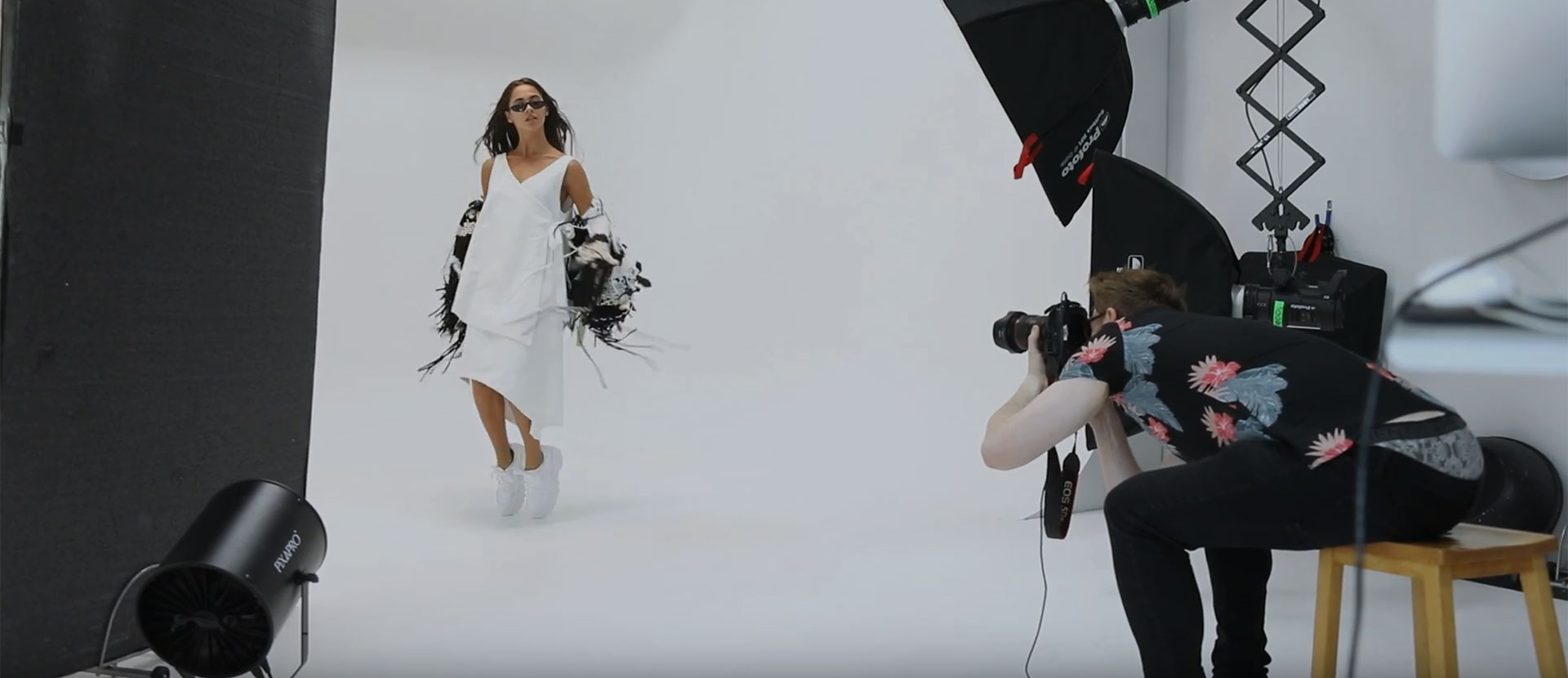 BA (Hons) Fashion Photography students at a photoshoot with other fashion courses