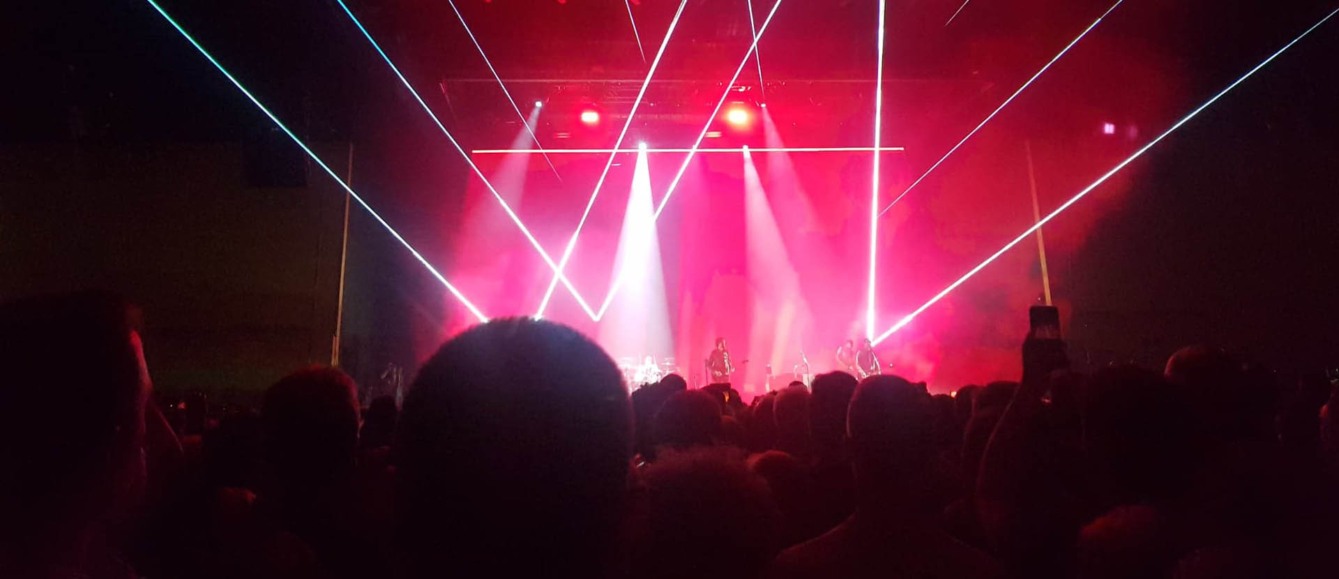 Picture of lights and lasers at a Snow Patrol gig