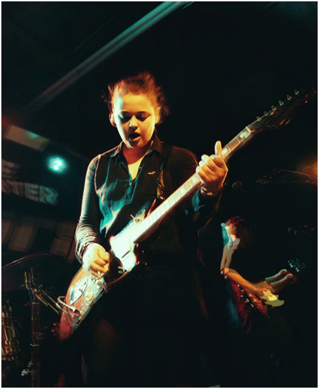 Eloise Carter Promo Music Video for ‘The Moment’ 