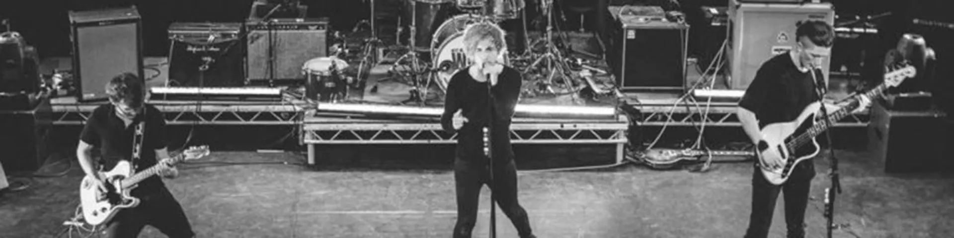 Summer City on stage Photo by Emma Barrott