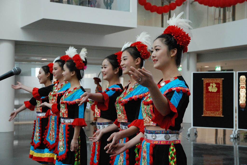 Chinese dancers performing