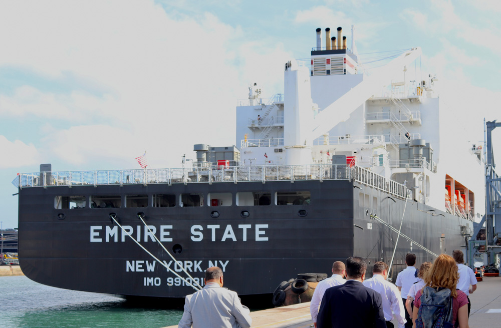 An image of the Empire State boat