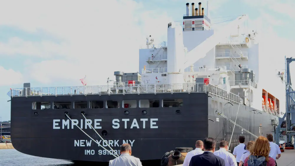 An image of the Empire State boat