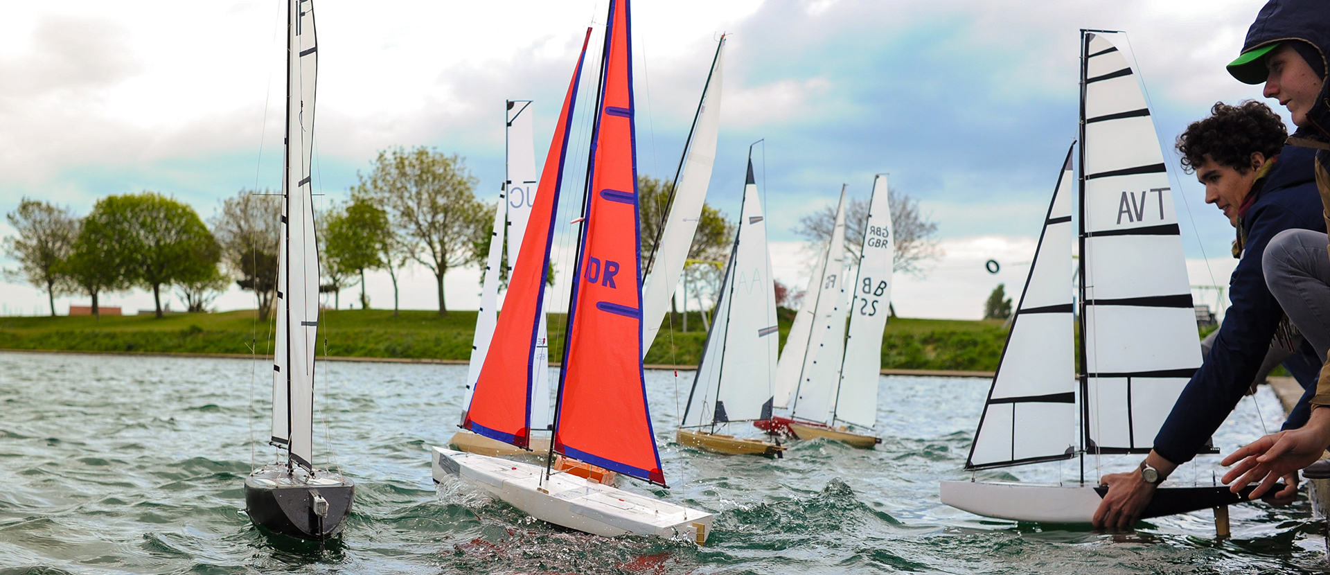 model yacht racing