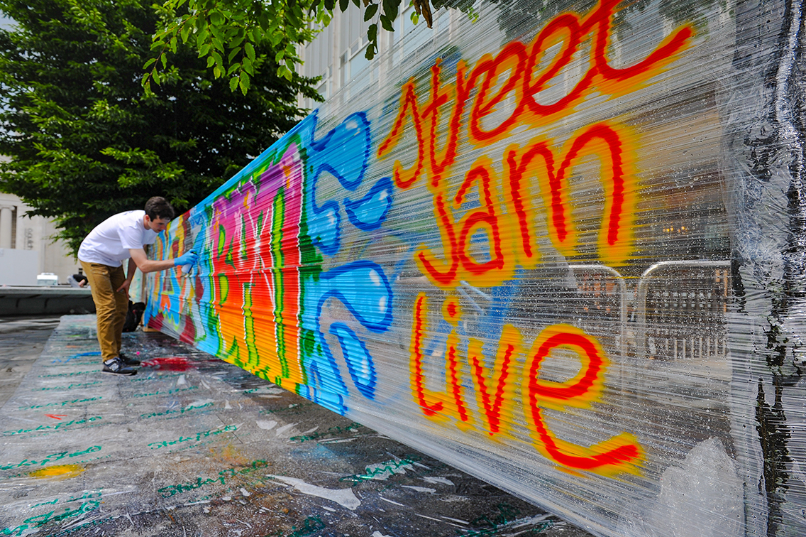Southampton live street art
