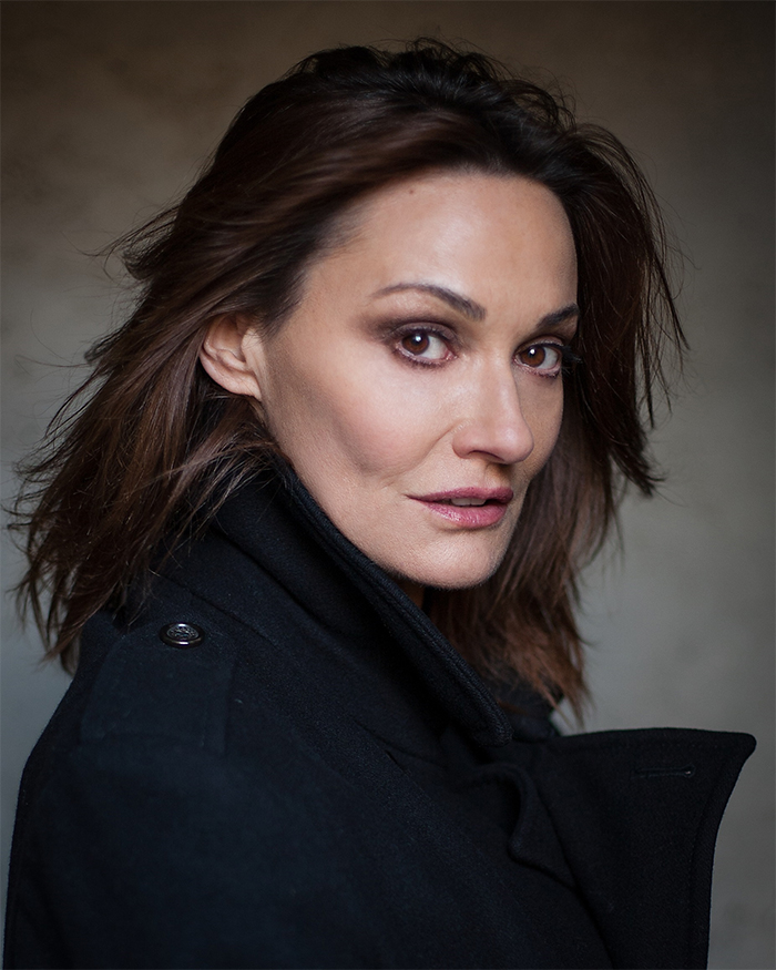 Sarah Parish headshot