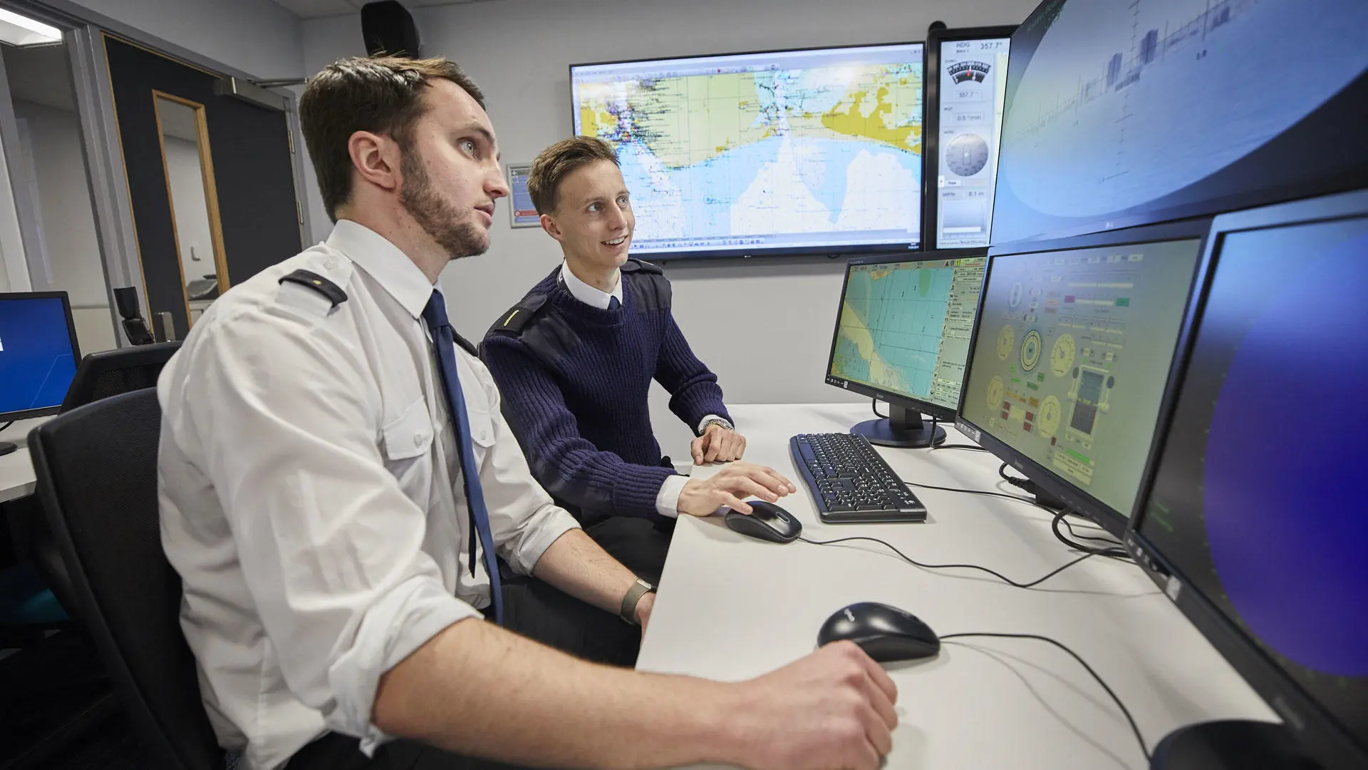 Deck cadets using the ECDIS suite