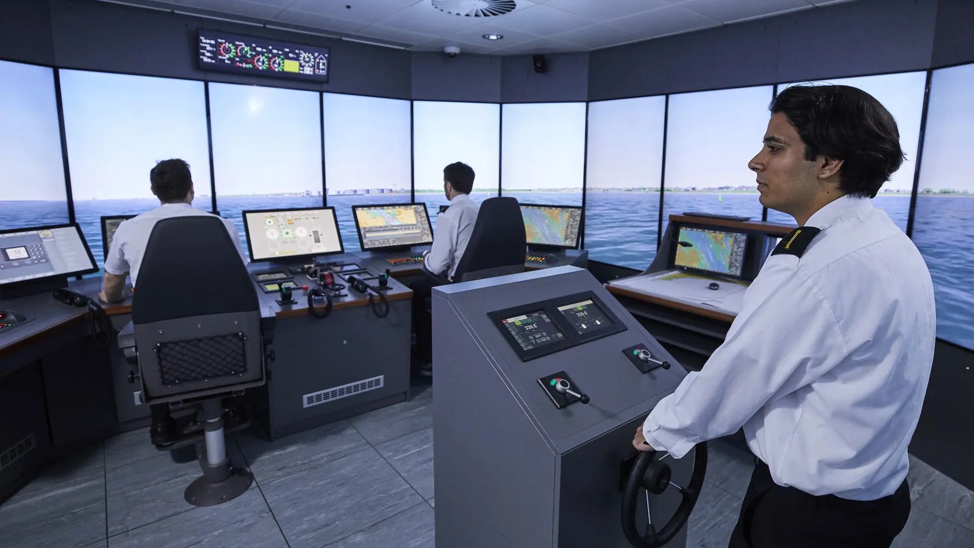 Deck cadets in the bridge simulator