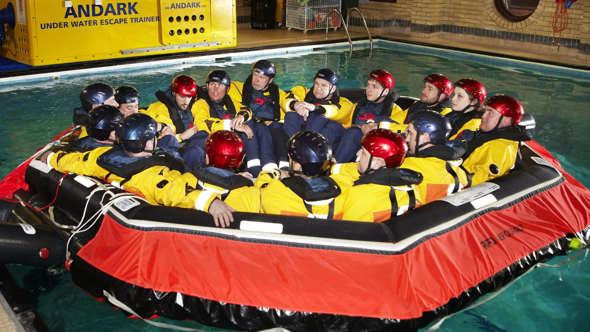 Helicopter underwater escape training