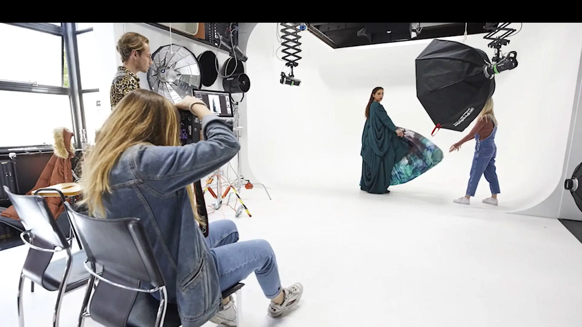 Fashion and photography students during a photoshoot