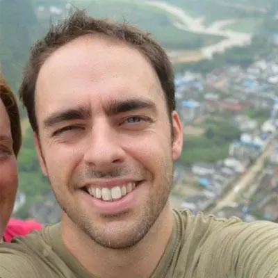 Headshot of Alex Scott