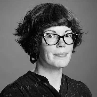 Dr Donna Peberdy headshot