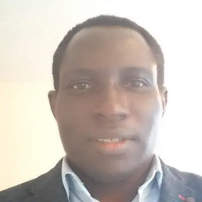 Headshot - Dr Taiwo Ayodele