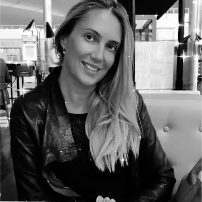 Headshot of Yulia Gleed