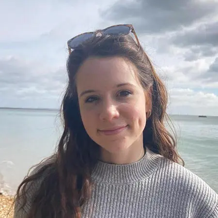 Portrait image of Chloë Pearson