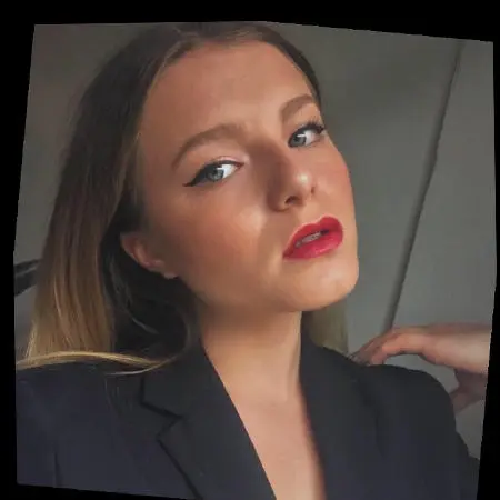 Portrait image of Eva Dobreva