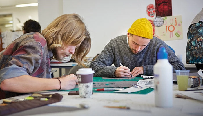Art students working in the studio