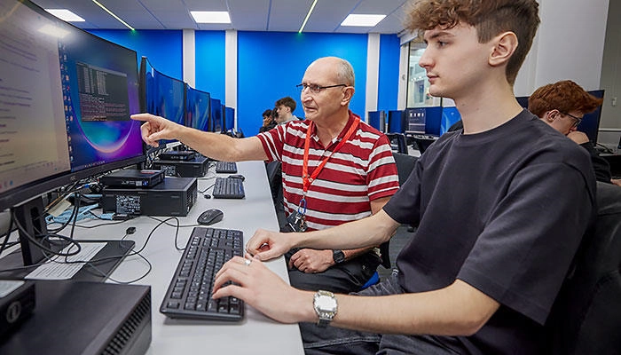 Computing students in the lab